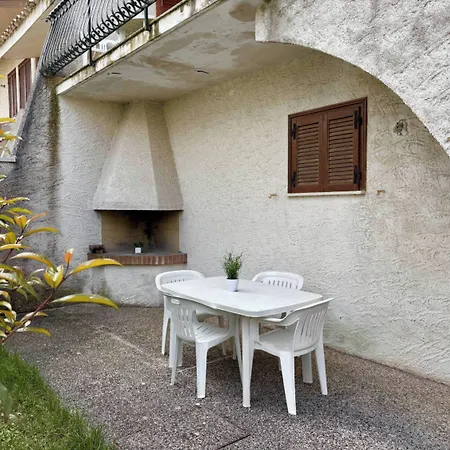 Apartament Cozy Flat With Private Garden Next To The Sea *